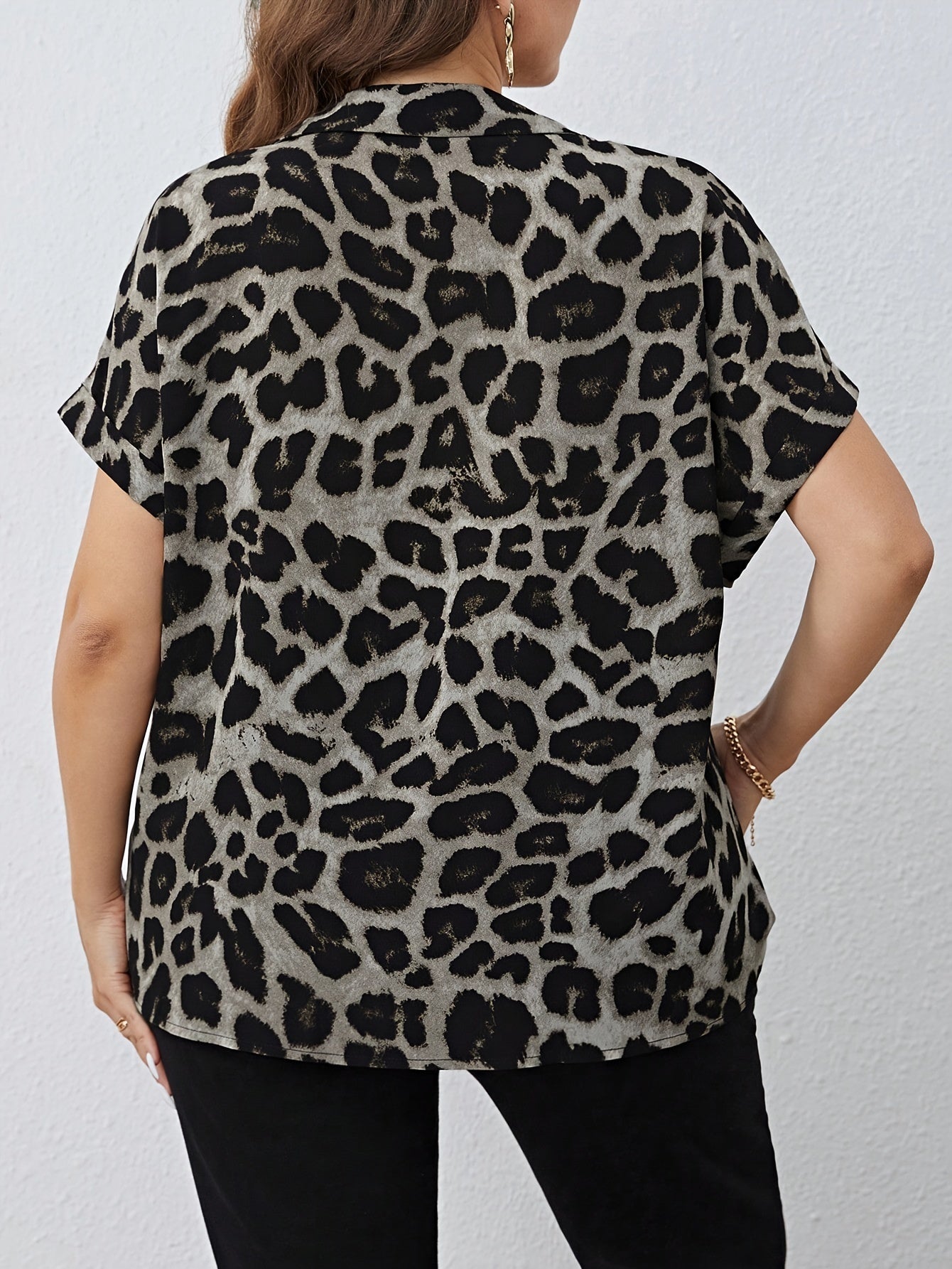 Fashion Plus Size Leopard Print Top - Stylish Buttoned Flat Batwing Sleeve & Fashion Collar Blouse For Women's