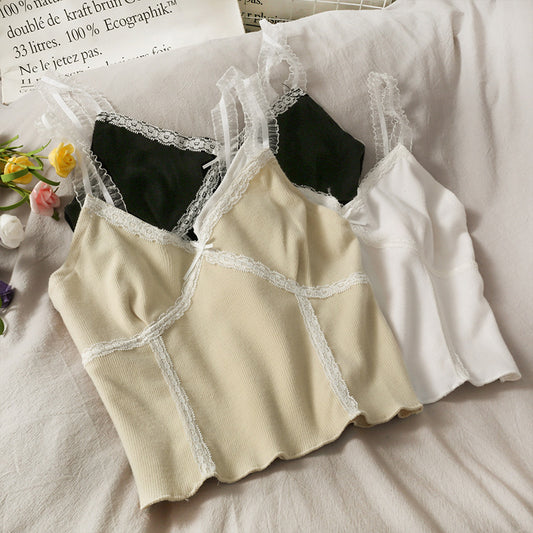 Short Camisole With Lace Stitching