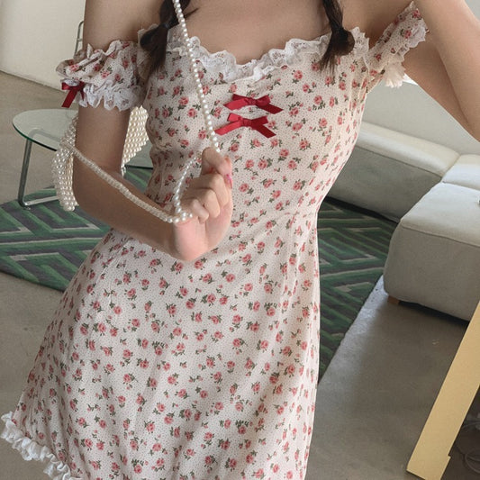 One-Shoulder Short-Sleeved Lace Dress
