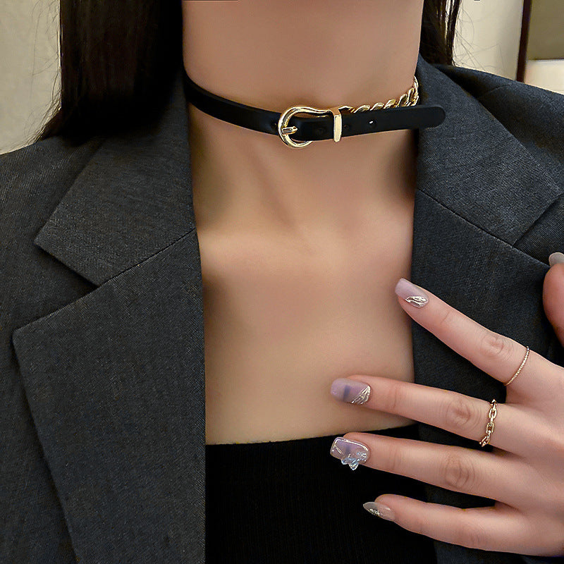 Chic Faux Leather & Gold Chain Choker Necklace FYUAN Golden Chain Choker Necklaces for Women Short Black Leather Button Necklaces Statement Jewelry