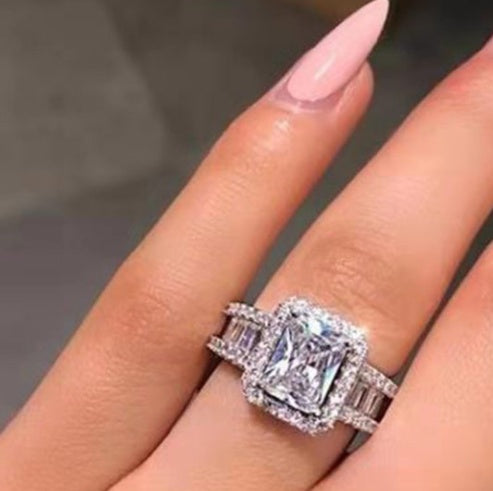 Luxurious Zirconia Wedding Band / Anniversary Ring Jewelry ring with Diamonds