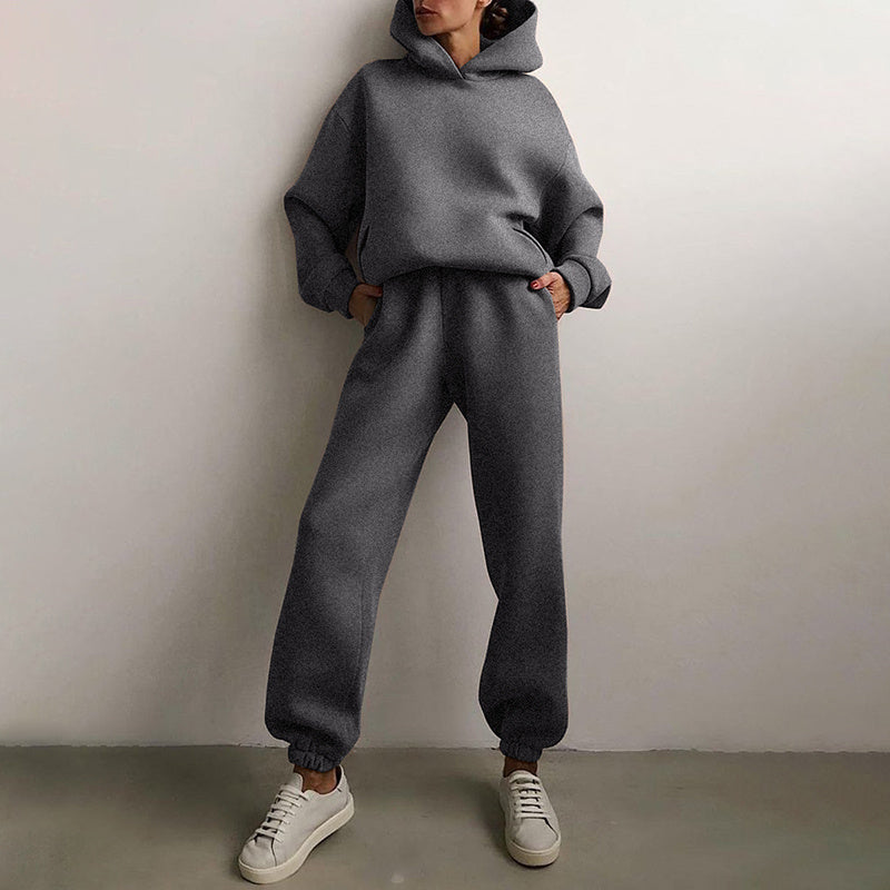 Oversized Fleece Tracksuit Set – Cozy Comfort Meets Street Style Simple Solid Color Hooded Casual Suit