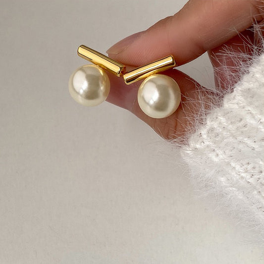 Minimalist Pearl & Bar Drop Earrings | Chic Everyday Jewelry Women's Metal Pearl Stud Earrings