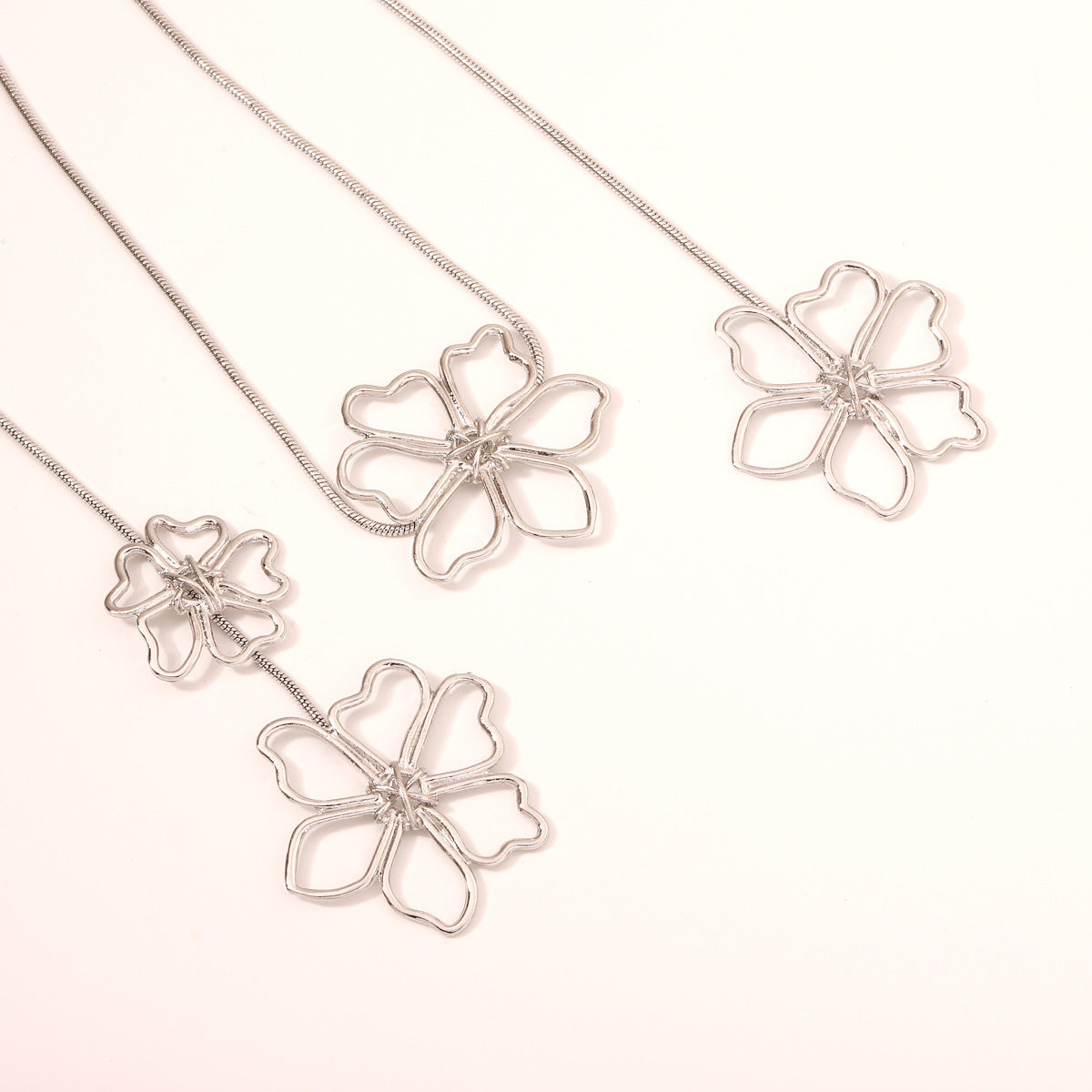 Retro Personalized Fashion Creative Alloy Flower Necklace