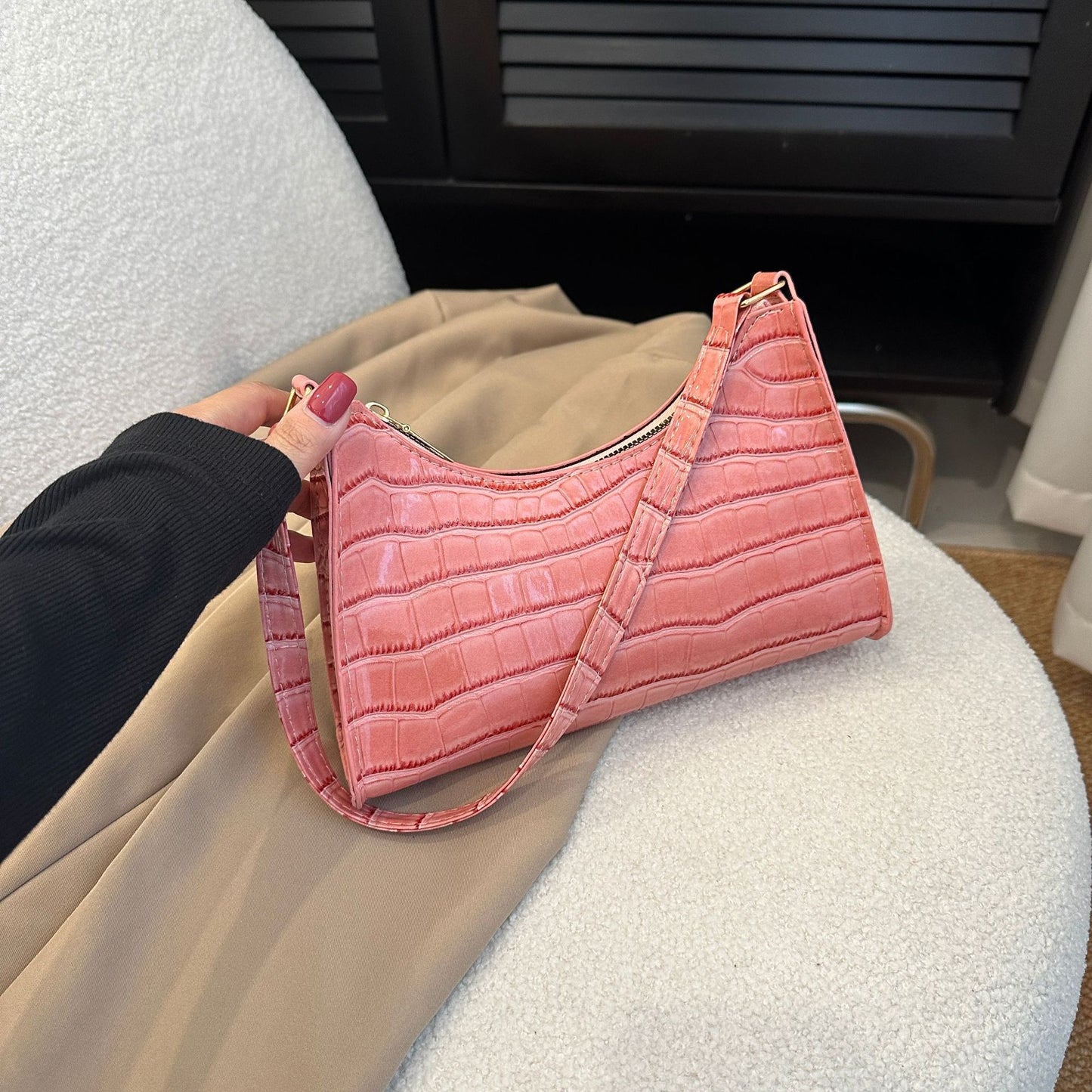 Elegant Crocodile Textured Shoulder Purse | Perfect for Day or Night Embossed Underarm Stone Pattern Candy Color Shoulder Bag