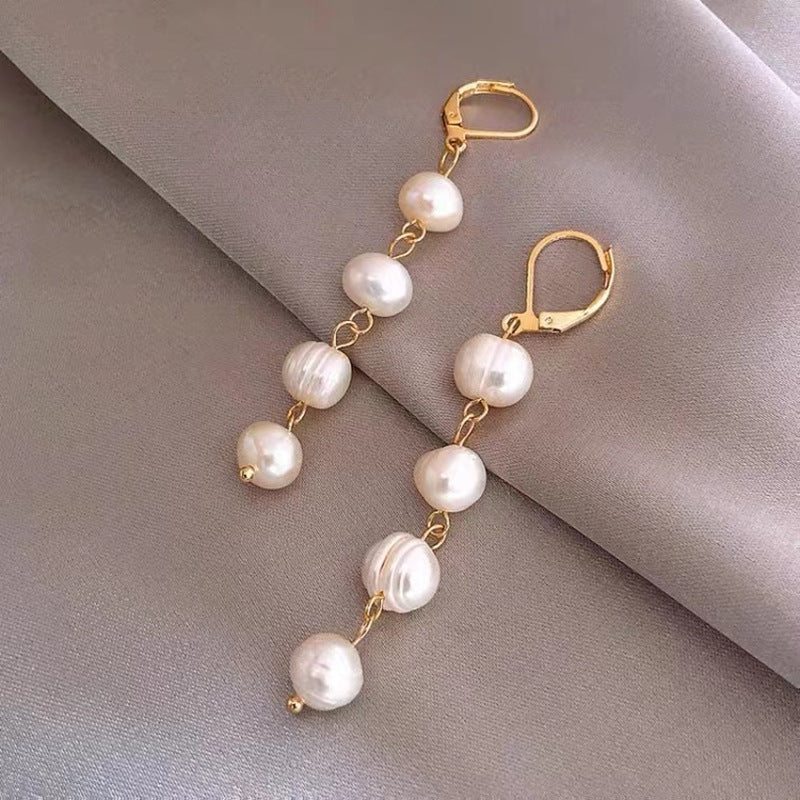 Women's Simple And Natural Freshwater Pearl Pendant Earrings