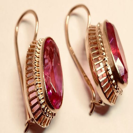 Fashionable Simple 18k Golden Hollow C- Type Red Gem Keel Ear Clip For Women