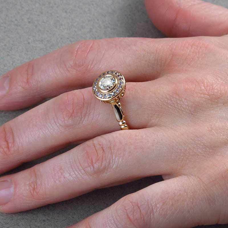 Dazzling Gold Halo Engagement Ring & Wedding Band Set Gold Exquisite Micro-inlaid Ring Set