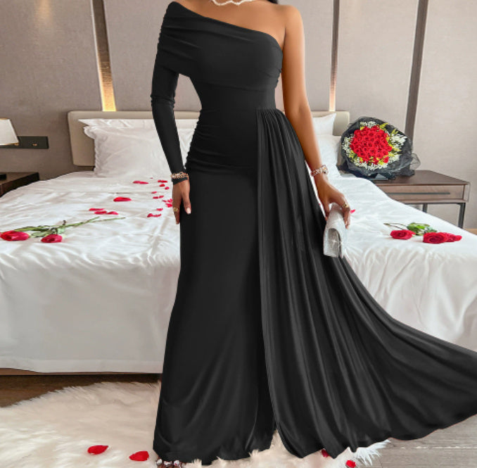 European And American Sloping Shoulder Dress