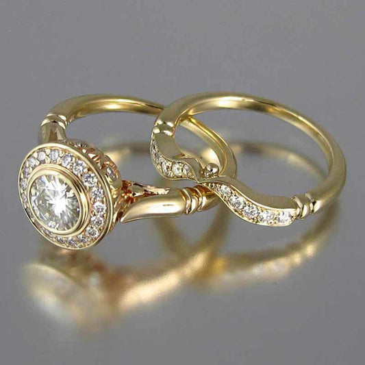 Dazzling Gold Halo Engagement Ring & Wedding Band Set Gold Exquisite Micro-inlaid Ring Set