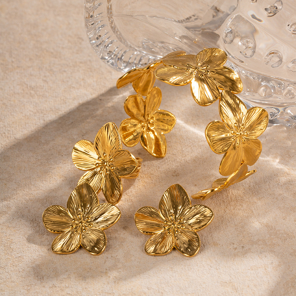 Golden Flower Ornament Suit Summer Beach Essential Special Interest Light Luxury Versatile Accessories New