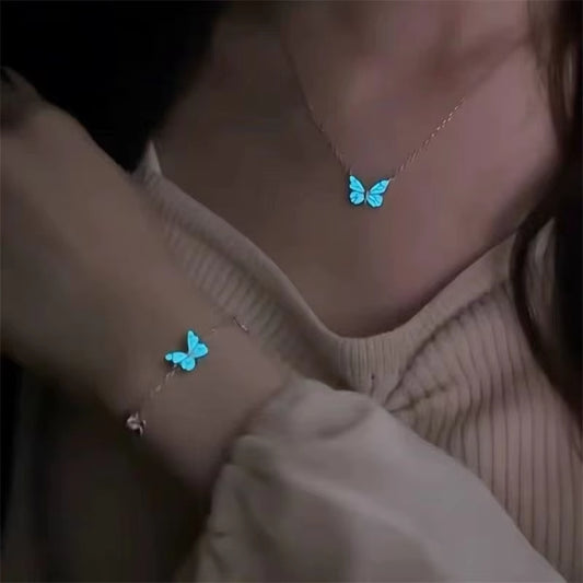 Enchanting Glow-in-the-Dark Butterfly Necklace & Bracelet Set Fashion Blue Luminous Butterfly Necklace Bracelet Set For Glow In The Dark Women Clavicle Chain Choker Party Jewelry Set Gift