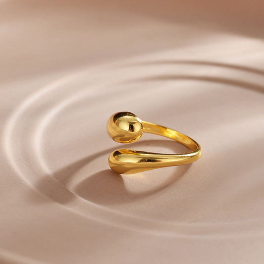 Elegant Twist Drop Ring | Contemporary Everyday Jewelry Cora Gold Ring