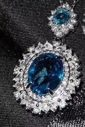 Elegant Evening Wear Set with Large Faceted Crystal & Sparkling Halo Luxury Premium Three-piece Inlaid Ring Bracelet